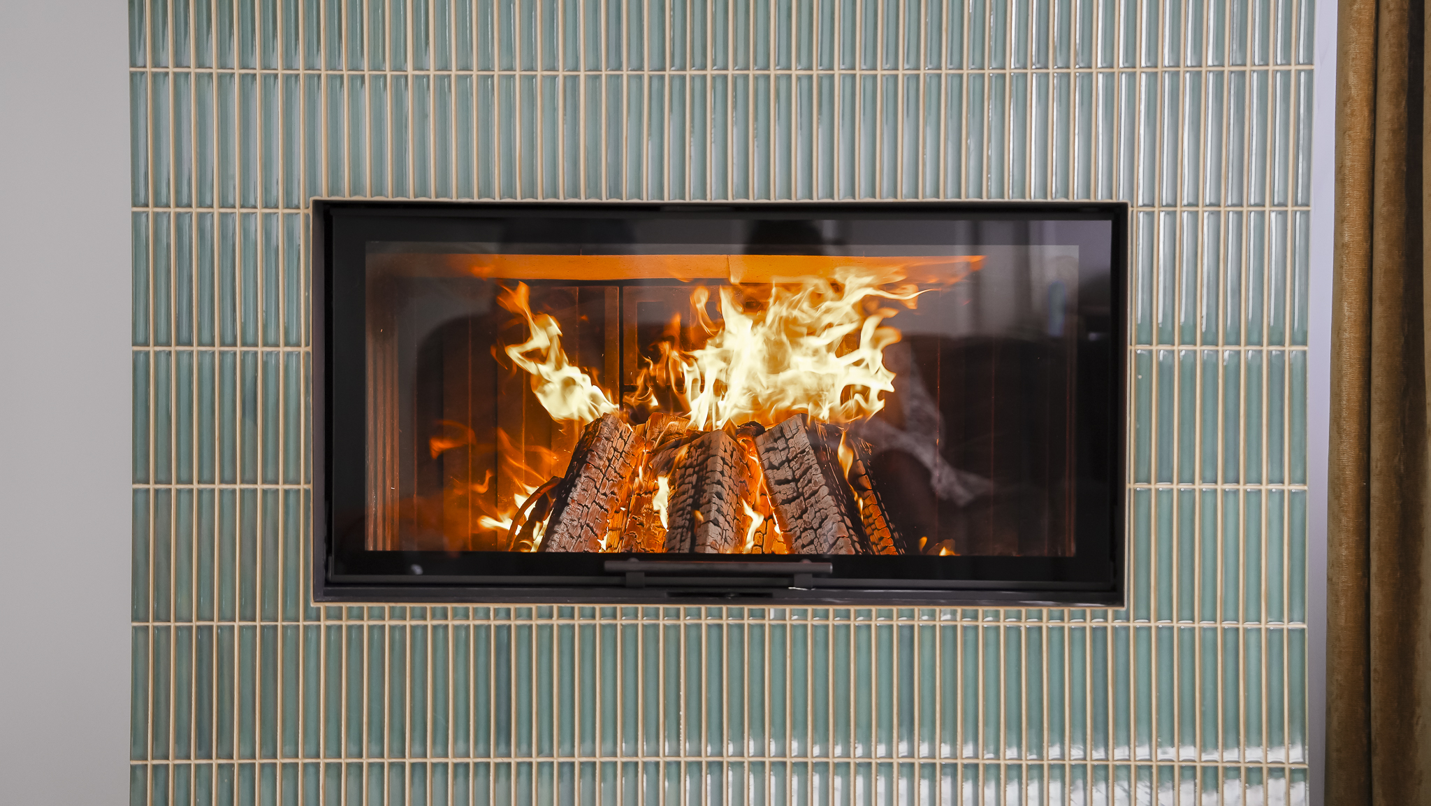 Spartherm Linear Front met tegeldesign
